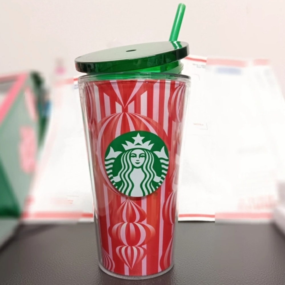 Starbucks Cold Cup 16 Fl Oz Limited 2024 W/ Straw Brand New Tea Coffee Christmas